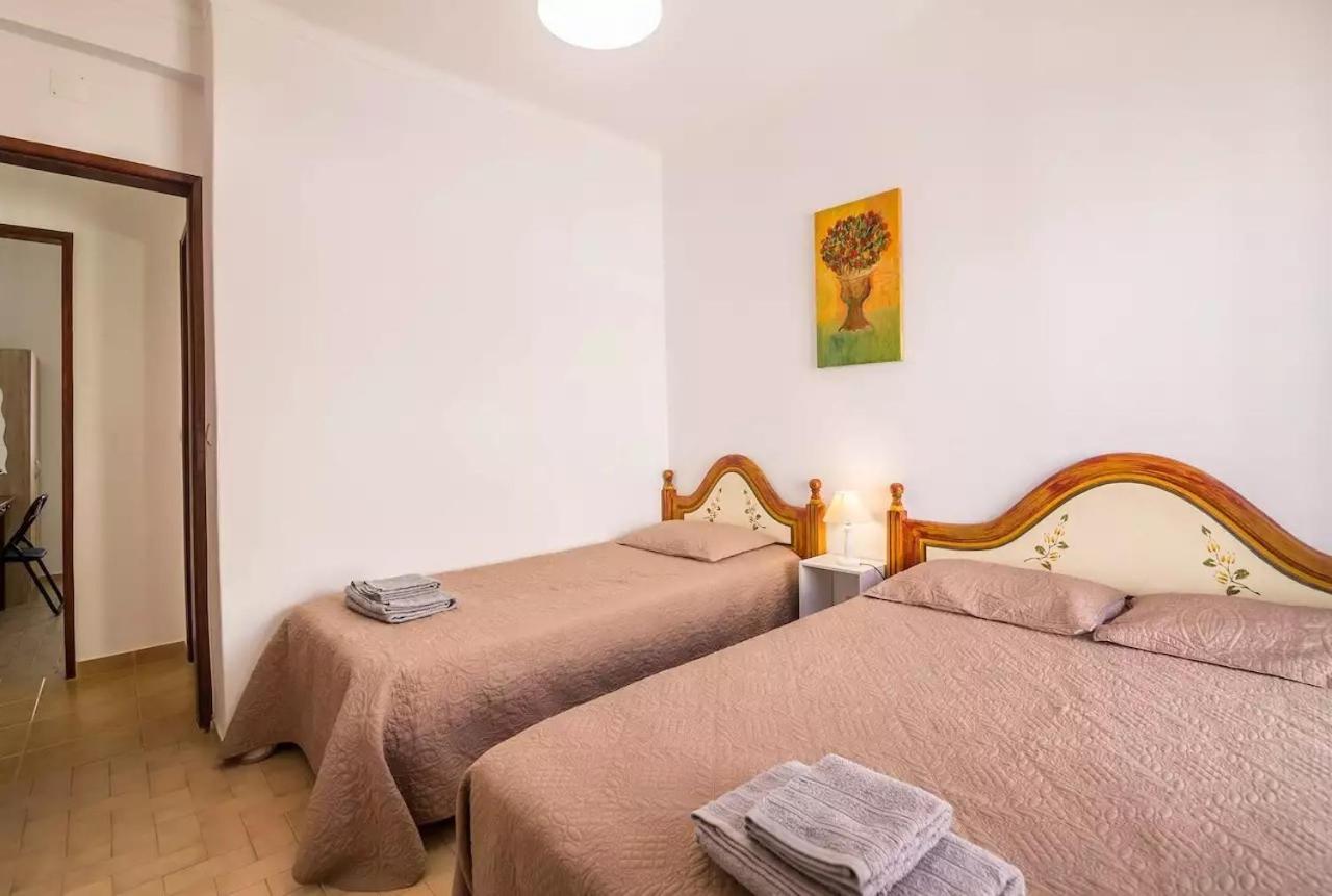 Armacao Residences Apartment